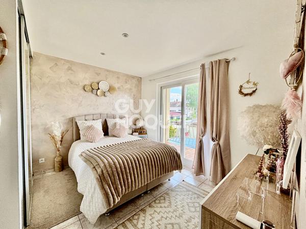 Maison à vendre à Vaulx-en-Velin - 5 pièces, 4 chambres