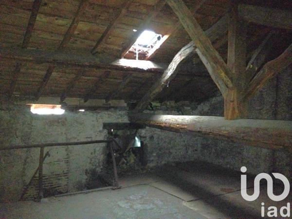 House for sale 6 rooms 119 m² Chauffailles