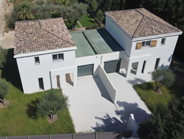 La Ciotat (13600) LA CIOTAT/TERRAIN DE 596.50 M² + PROJET MAISON DE 100M²