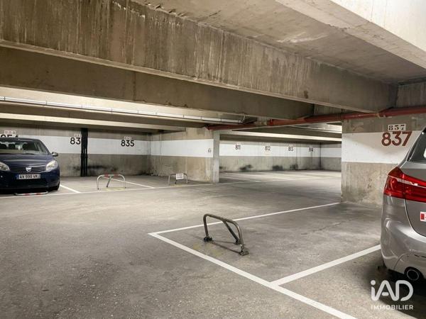 Location parking 11 m² Paris 13