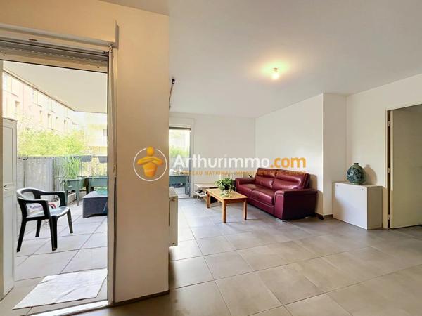 Vente                                                      Appartement
                        
                     4 pièces                      78 m2                     à Bron