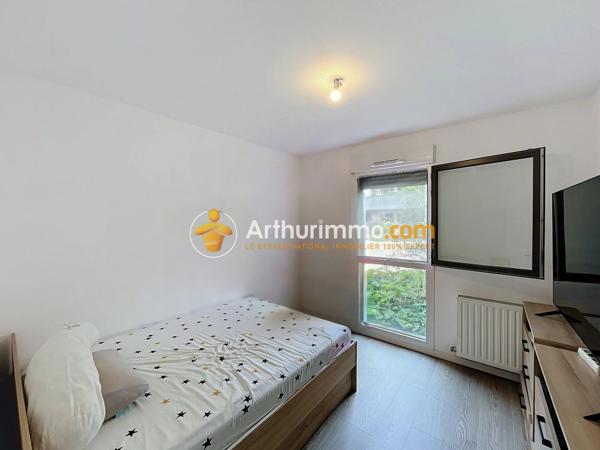 Vente                                                      Appartement
                        
                     4 pièces                      78 m2                     à Bron