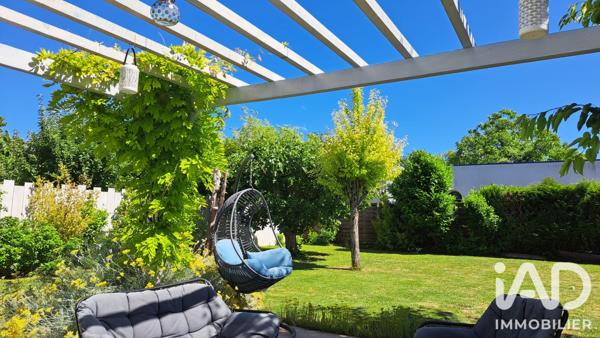 Maison à vendre 5 pièces 112,2 m² Saint-Julien-les-Villas