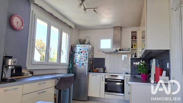 Maison à vendre 5 pièces 112,2 m² Saint-Julien-les-Villas