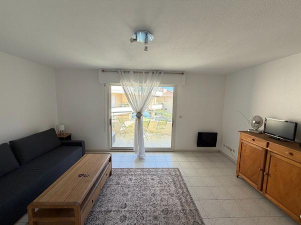 A LOUER EN EXCLUSIVITE - FREJUS LOCATION APPARTEMENT STUDIO MEUBLE