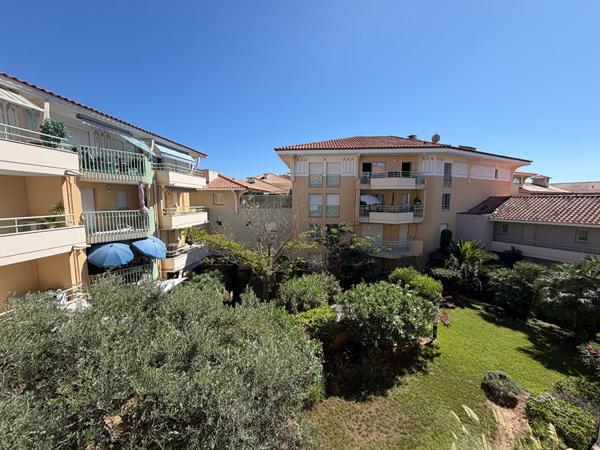 A LOUER EN EXCLUSIVITE - FREJUS LOCATION APPARTEMENT STUDIO MEUBLE