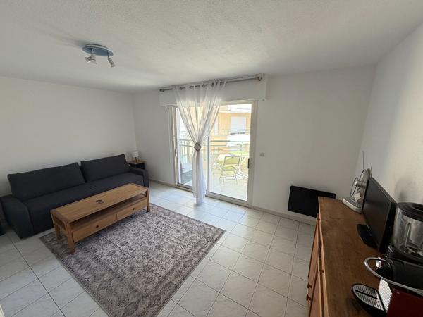 A LOUER EN EXCLUSIVITE - FREJUS LOCATION APPARTEMENT STUDIO MEUBLE