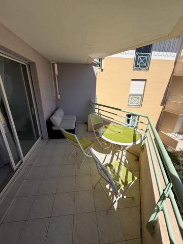 A LOUER EN EXCLUSIVITE - FREJUS LOCATION APPARTEMENT STUDIO MEUBLE