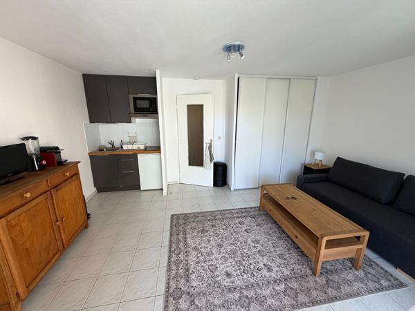 A LOUER EN EXCLUSIVITE - FREJUS LOCATION APPARTEMENT STUDIO MEUBLE