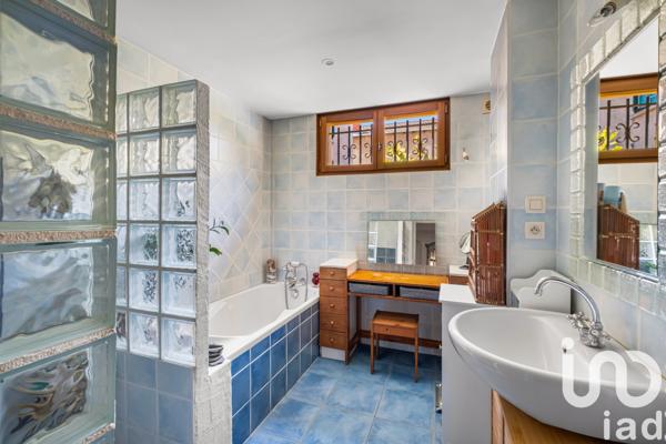 Maison à vendre 4 pièces 131 m² Grézieu-la-Varenne