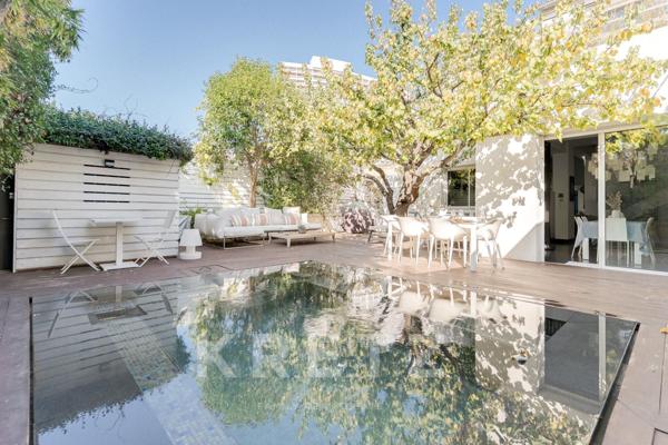 Mazargues – Maison de familiale avec jardin, patio, piscine et garage.