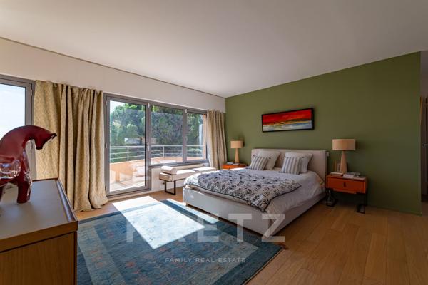 Provence Avignon– Maison d’architecte avec piscine