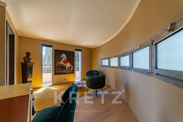 Provence Avignon– Maison d’architecte avec piscine