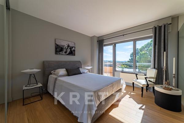 Provence Avignon– Maison d’architecte avec piscine