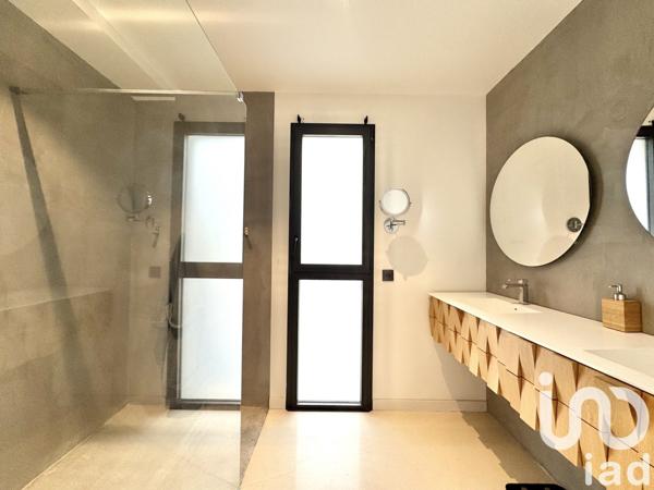 Maison d’architecte 5 pièces de 207 m² à Six-Fours-les-Plages (83140)