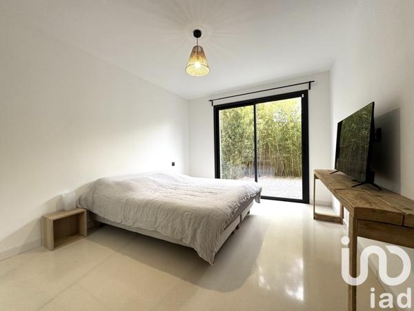 Maison d’architecte 5 pièces de 207 m² à Six-Fours-les-Plages (83140)