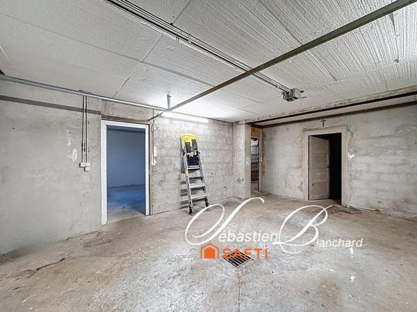 Maison familiale aux beaux volumes à Culoz – 7 pièces & fort potentiel