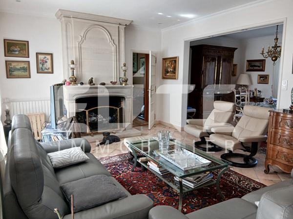 Maison à vendre |  Saint-Martin-des-Champs |  8 pièces | 205 m²