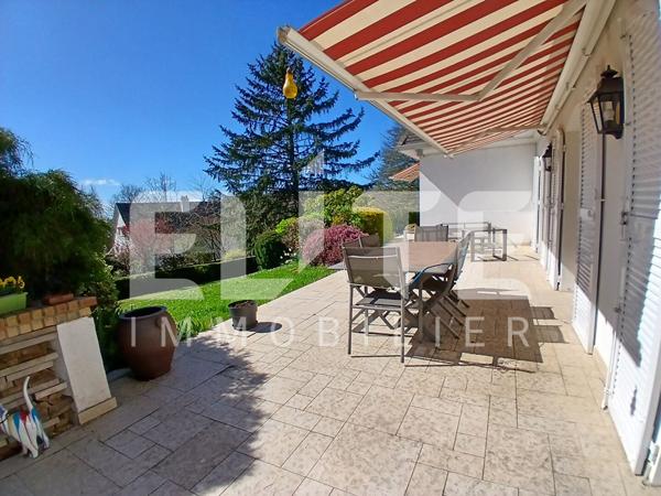 Maison à vendre |  Saint-Martin-des-Champs |  8 pièces | 205 m²