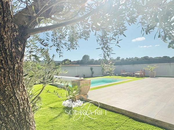 Maison familiale avec piscine proche de Carcassonne d'environ 132M2