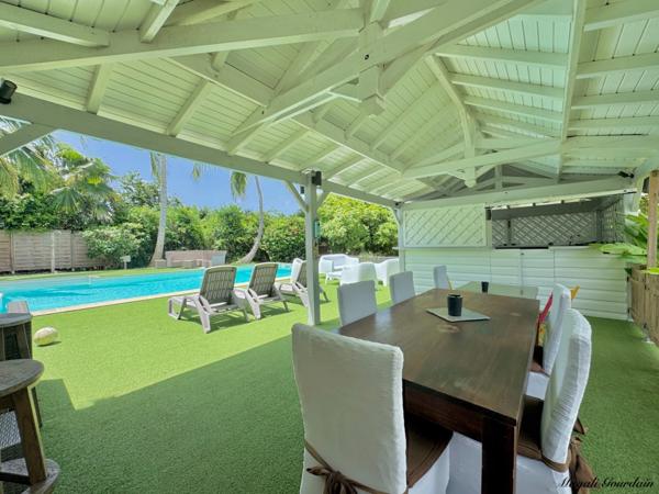 EXCLUSIVITÉ – ENSEMBLE TOURISTIQUE AVEC MAISON PRINCIPALE ET GITES - SAINT FRANCOIS