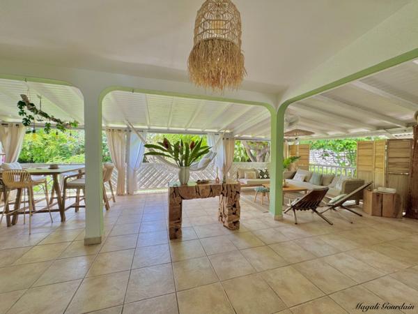 EXCLUSIVITÉ – ENSEMBLE TOURISTIQUE AVEC MAISON PRINCIPALE ET GITES - SAINT FRANCOIS