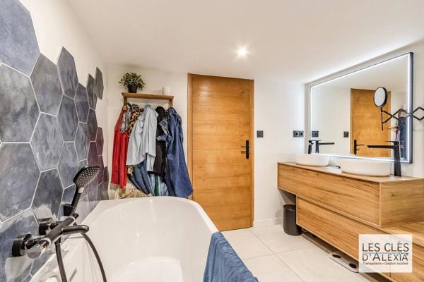 Appartement Duplex entièrement rénové, rez-de-jardin, 118 m², terrasse jardin 34 m²