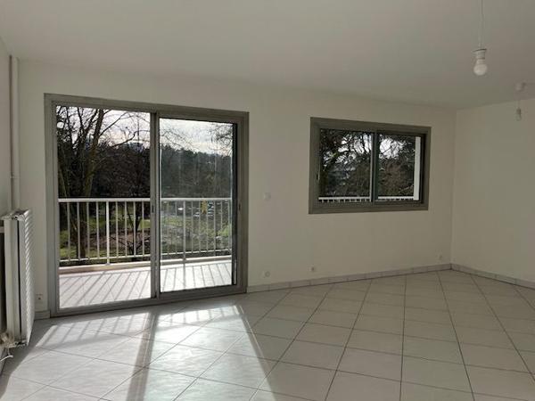 Appartement T4 avec balcon 20 m² et vues