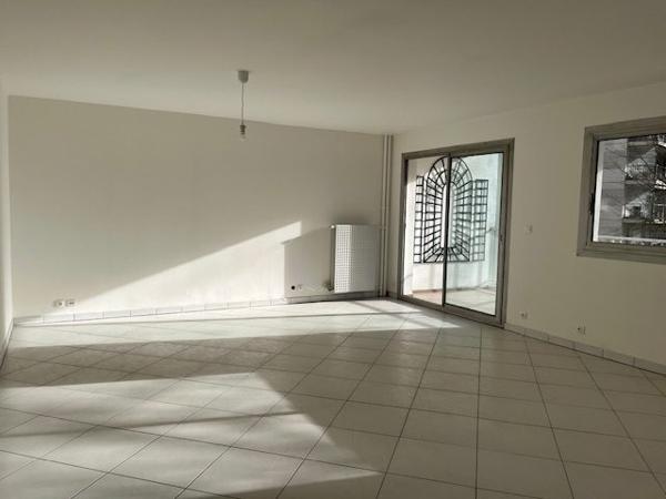 Appartement T4 avec balcon 20 m² et vues