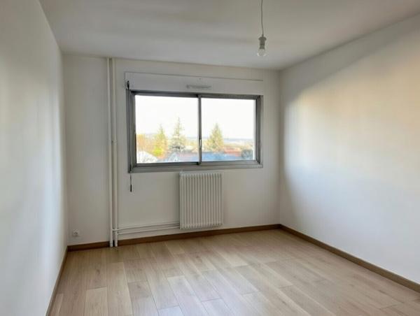 Appartement T4 avec balcon 20 m² et vues