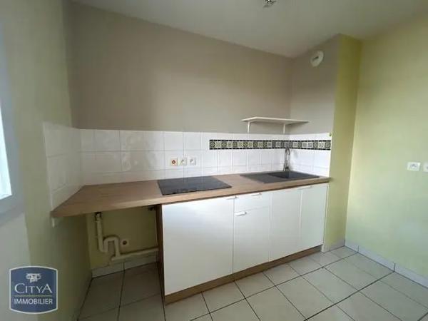 Appartement à louer 2 pièces 46.8m² Cusset (03300)