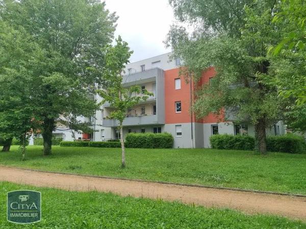 Appartement à louer 2 pièces 46.8m² Cusset (03300)