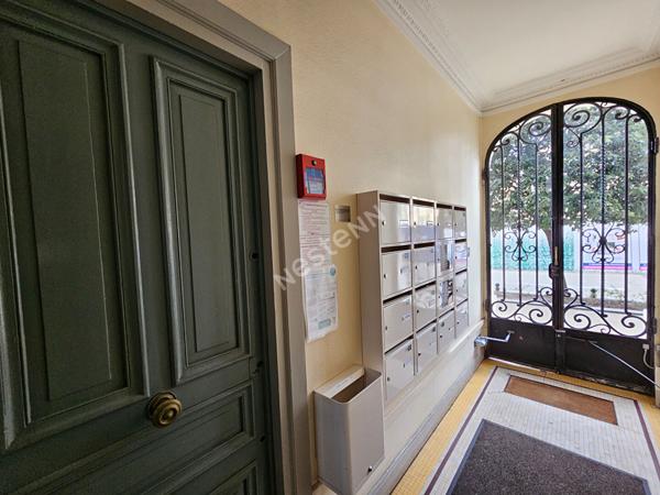 PUTEAUX MAIRIE Appartement Puteaux 3 pièce de 47m² -CHARME