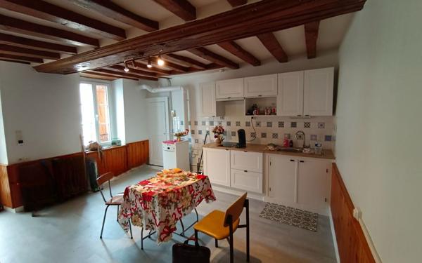 Maison à louer    2 pièces •  Beaumont-sur-Sarthe