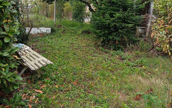 Maison à louer    2 pièces •  Beaumont-sur-Sarthe