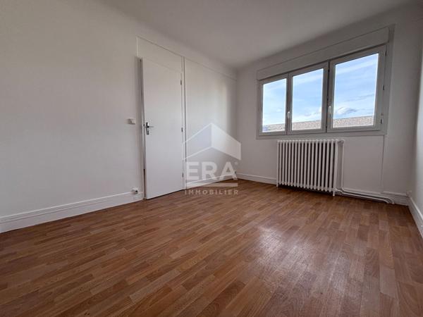 À louer - Maison familiale de 90 m² avec  SOUS-SOL TOTAL 60 m², JARDIN et GARAGE - Quartier Dunois, Orléans