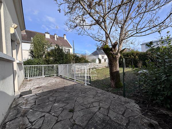 À louer - Maison familiale de 90 m² avec  SOUS-SOL TOTAL 60 m², JARDIN et GARAGE - Quartier Dunois, Orléans
