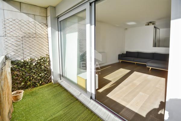 Boulogne Billancourt 4 pièces de 84 m2, DERNIER ETAGE, BALCON, LUMINEUX.