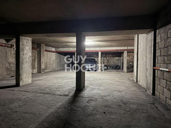 Parking - À vendre