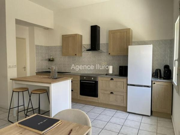 Maison - Oloron-sainte-marie - Réf.:205436 OLORON PROXIMITE CENTRE-VILLE - JOLIE MAISON DE VILLE RECENTE DE TYPE T4 AVEC GARAGE ET JARDINET -