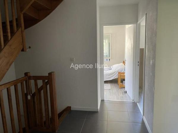 Maison - Oloron-sainte-marie - Réf.:205436 OLORON PROXIMITE CENTRE-VILLE - JOLIE MAISON DE VILLE RECENTE DE TYPE T4 AVEC GARAGE ET JARDINET -