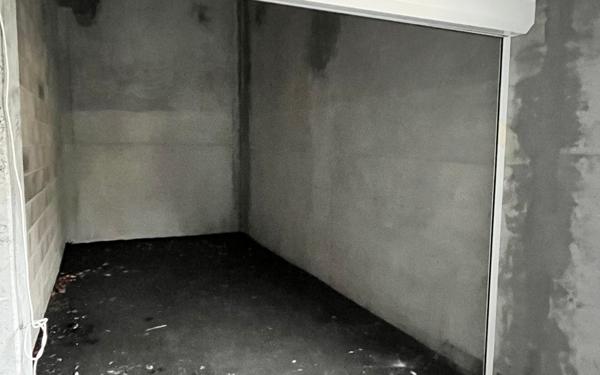 Stationnement à vendre    14 m2 Portes-lès-Valence