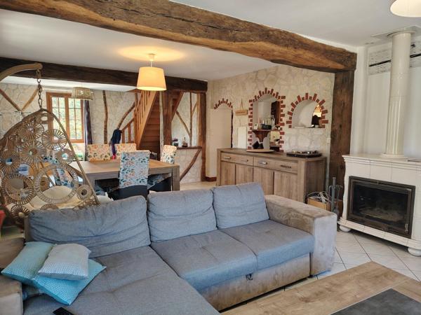 Maison à COUR-CHEVERNY, 41700 - 6 pièces 158m²