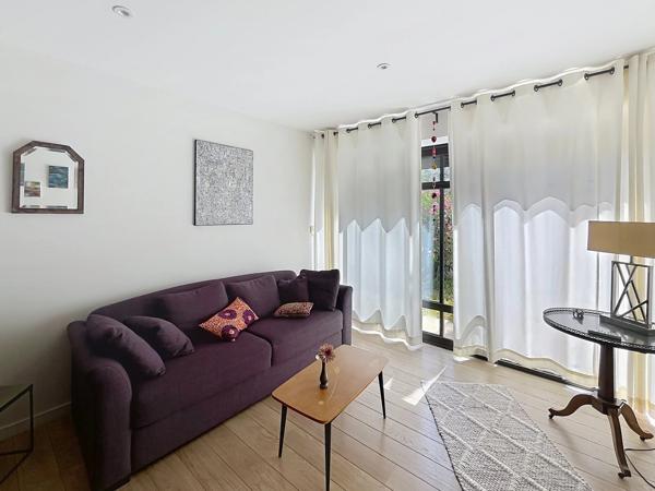 VILLA D'ARCHITECTE CONTEMPORAINE D'EXCEPTION, BAIXAS