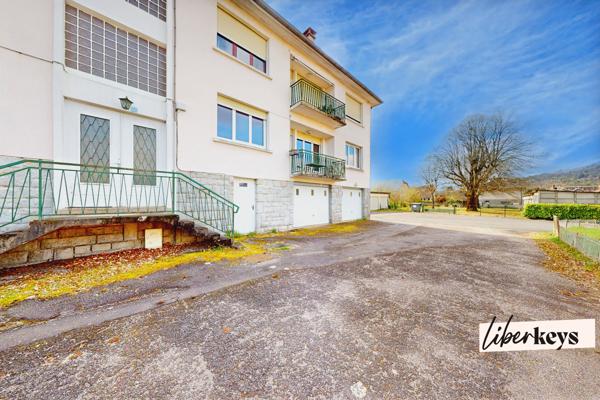 Appartement T4 lumineux avec terrasse, vue dégagée, double garage et terrain