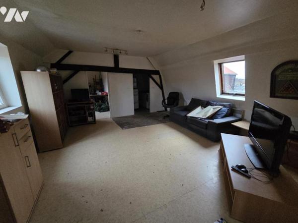 ROUBAIX - PROXIMITE GARE - DANS UNE PETITE COPROPRIETE, APPARTEMENT DE TYPE 3 A RENOVER - 