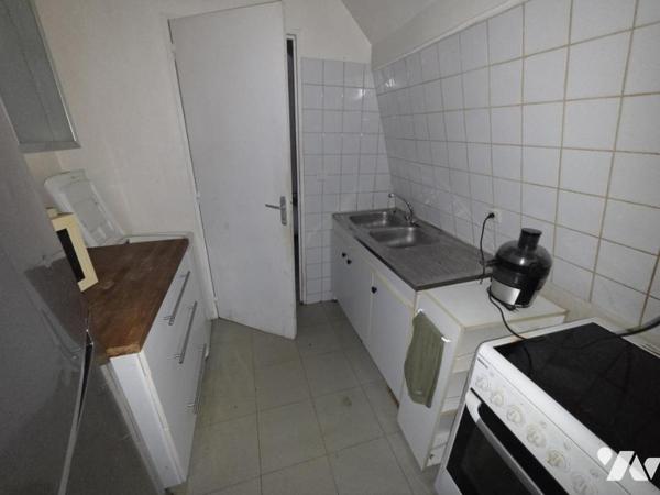 ROUBAIX - PROXIMITE GARE - DANS UNE PETITE COPROPRIETE, APPARTEMENT DE TYPE 3 A RENOVER - 