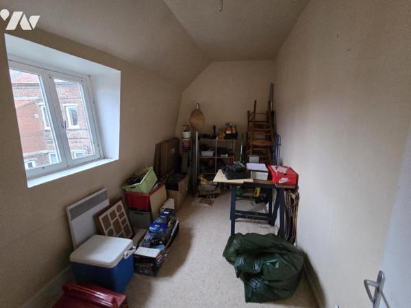 ROUBAIX - PROXIMITE GARE - DANS UNE PETITE COPROPRIETE, APPARTEMENT DE TYPE 3 A RENOVER - 