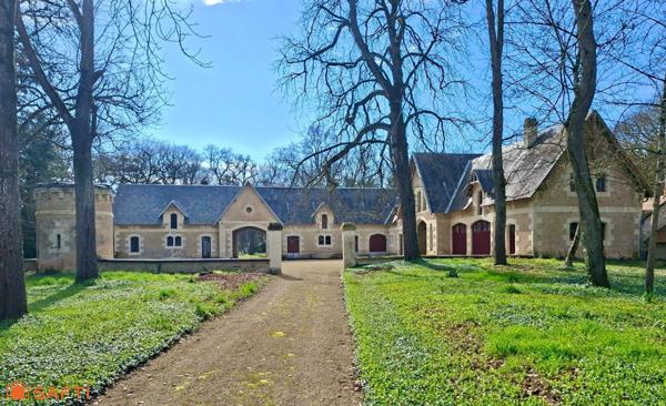 Magnifique château du millieu XIXème totalement rénové.