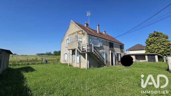 Immeuble à vendre 135 m² Villeblevin